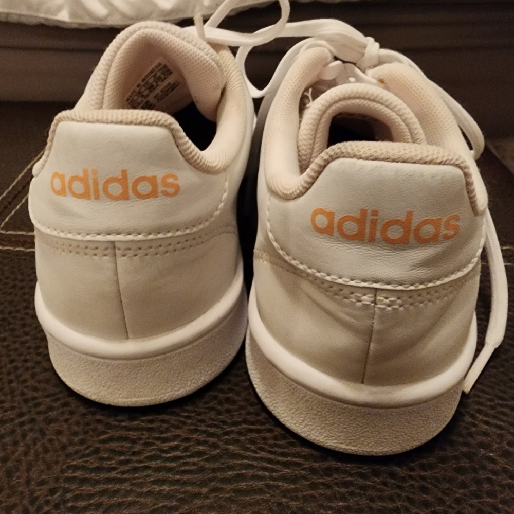 Adidas - Picture 5 of 5